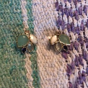 Beautiful Kendra Scott studs